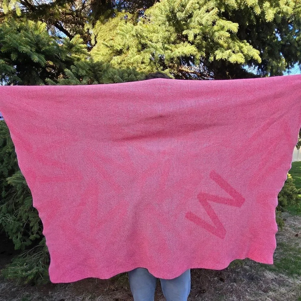 🩷🧡BaubleBar Custom Monogram Knit Blanket - Letter M or W Pink/Red/Orange